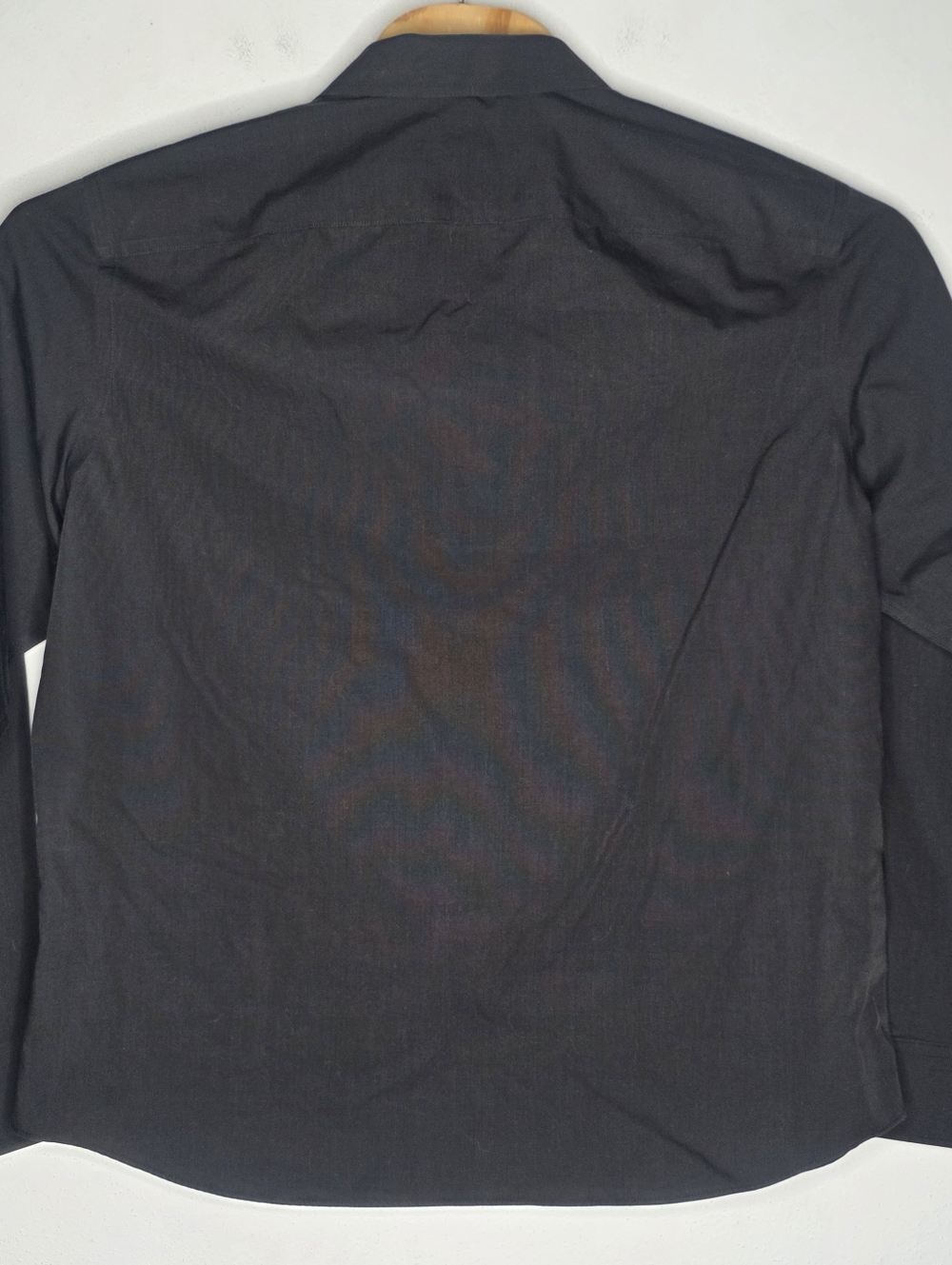 Untuckit Relaxed Fit Wrinkle Free Long Sleeve Button Down Shirt Men's Large L - Picture 2 of 5